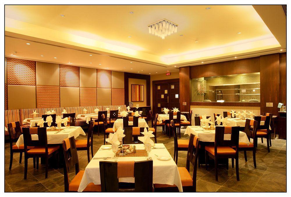 Sun-N-Sand Pune Exterior photo