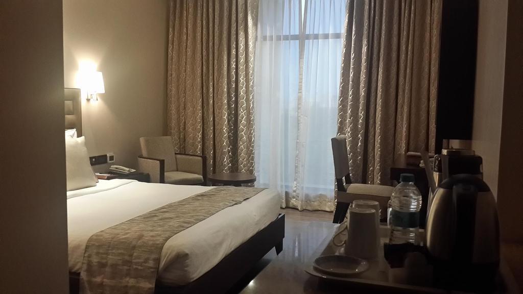 Sun-N-Sand Pune Exterior photo