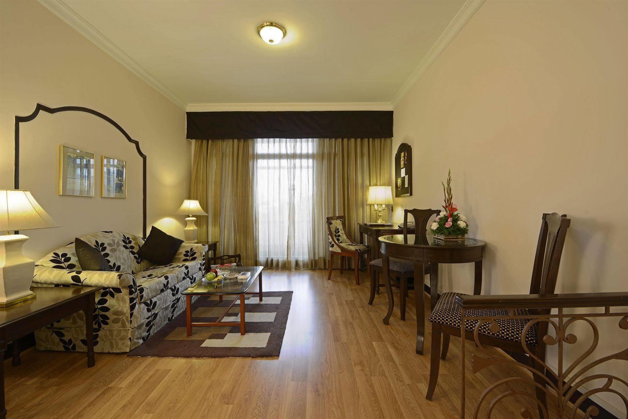 Sun-N-Sand Pune Exterior photo