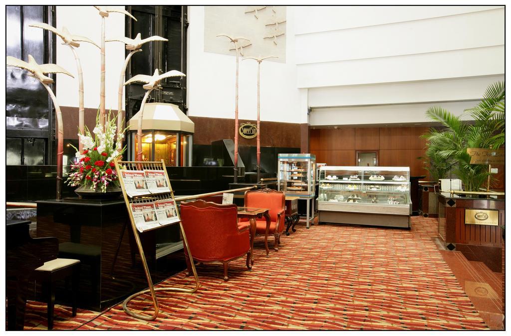 Sun-N-Sand Pune Exterior photo