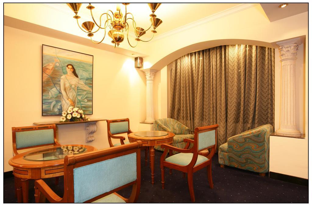 Sun-N-Sand Pune Exterior photo