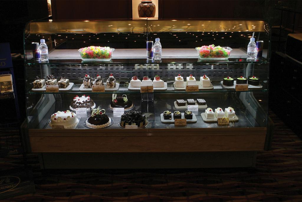 Sun-N-Sand Pune Exterior photo