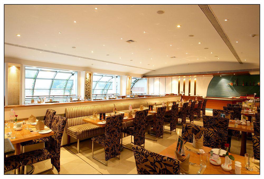 Sun-N-Sand Pune Exterior photo